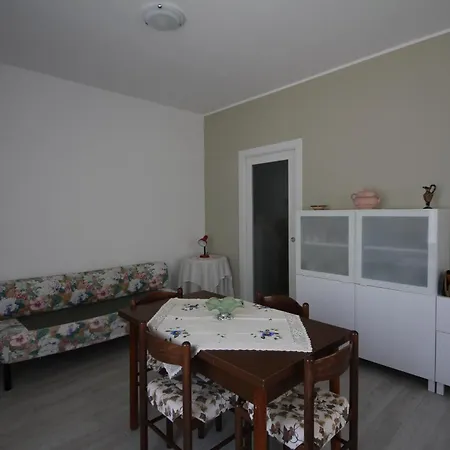 Apartment Trilocale Cod 394 Numana